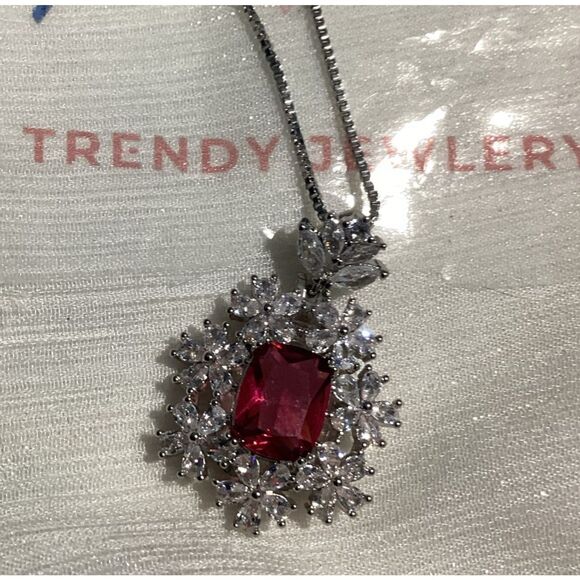 💋Sparkling Ruby Red Floral Cz Diamond Pendant Silver Hypoallergenic Necklace - Picture 12 of 14
